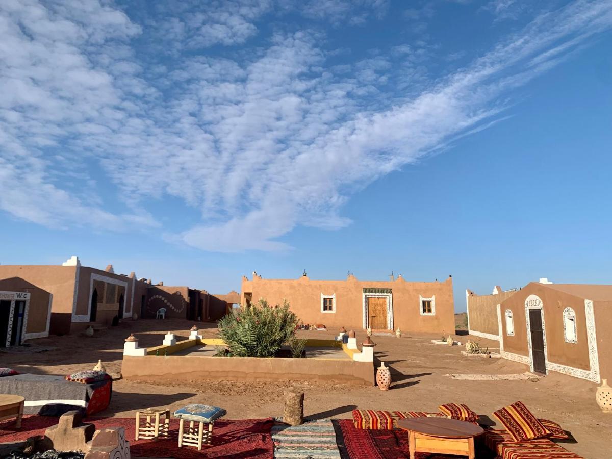 Desert Tours & Camp Chraika M'Hamid Exterior foto