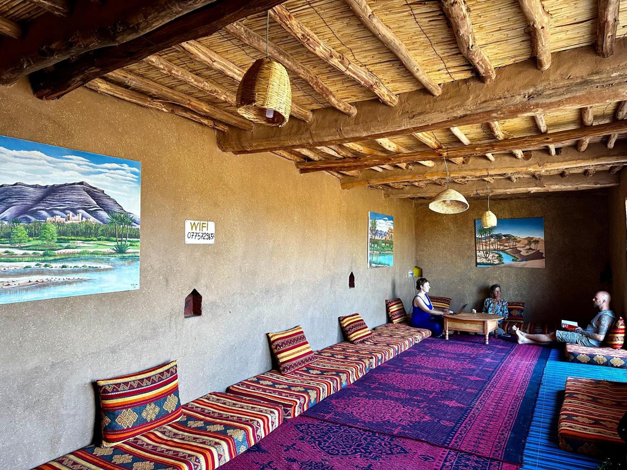 Desert Tours & Camp Chraika M'Hamid Exterior foto