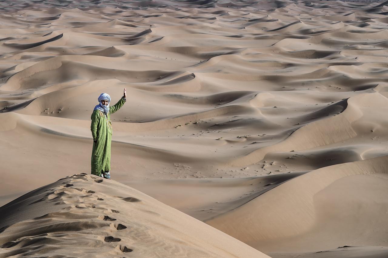Desert Tours & Camp Chraika M'Hamid Exterior foto
